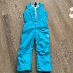 Girls, North Face, Girls size 6, Bib style waterproof snow pants, EZ grow